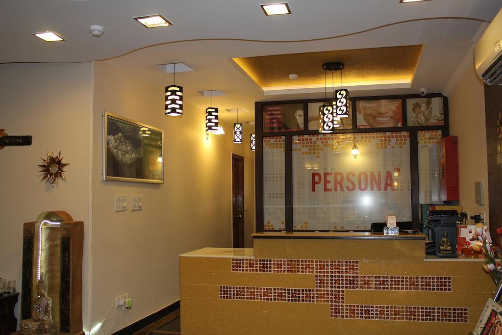 Hotel Persona International Нью-Дели Экстерьер фото